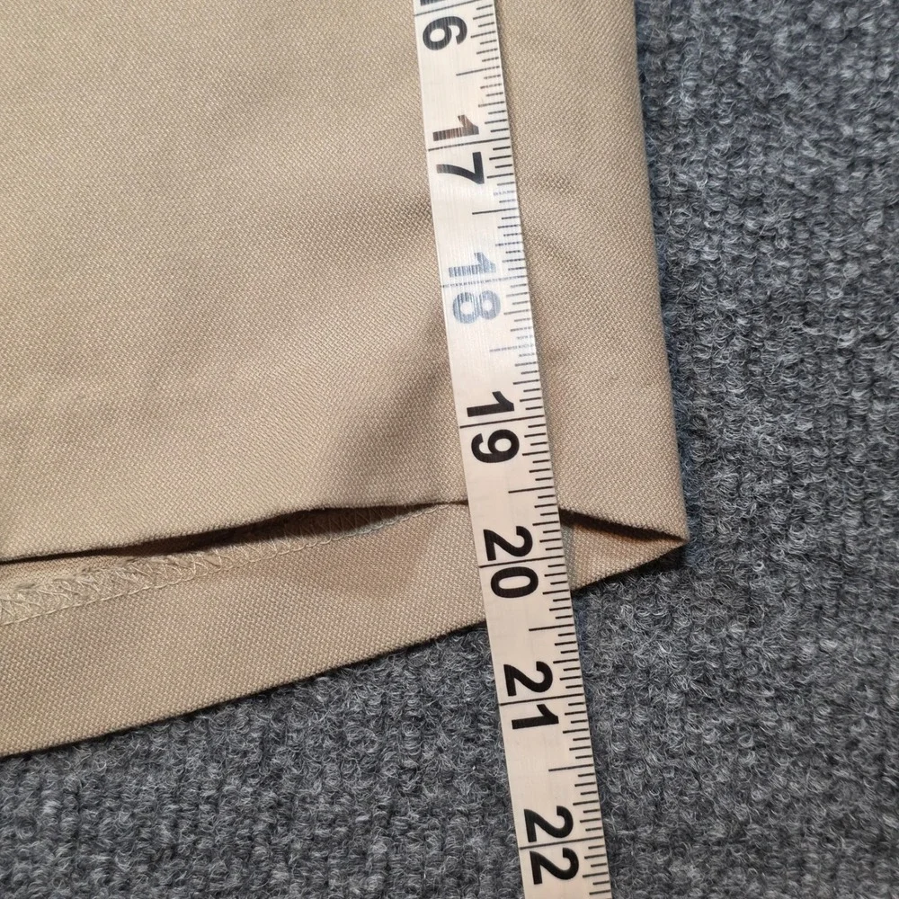 Chaps Mens Tan Khaki Flat Front Golf Shorts Size 34 Preppy Flat Front Casual